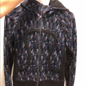 Lululemon scuba hoodie size 4